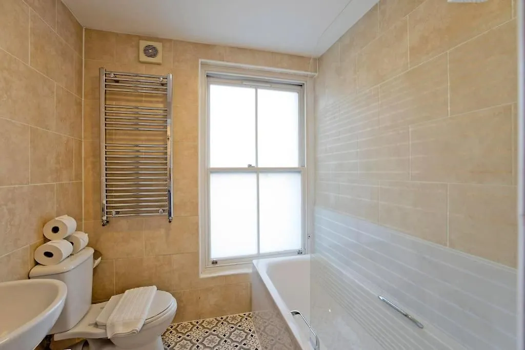 Imperial Medina House-Whitechapel Apartment London