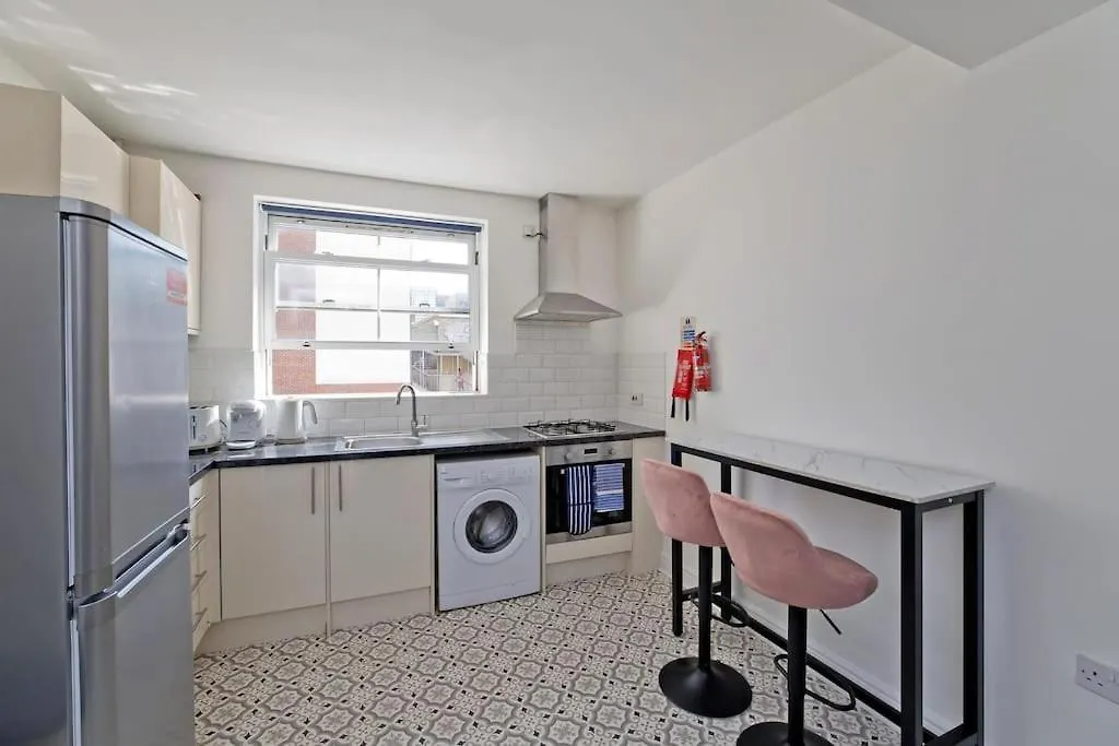 Imperial Medina House-Whitechapel Apartment London 0*,