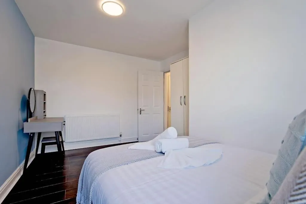 Imperial Medina House-Whitechapel Apartment London
