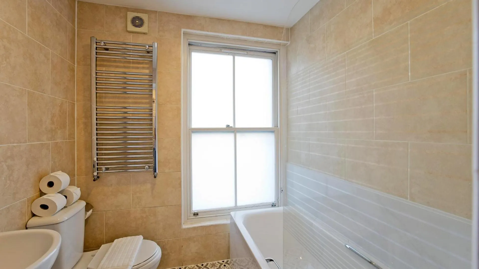Imperial Medina House-Whitechapel Apartment London